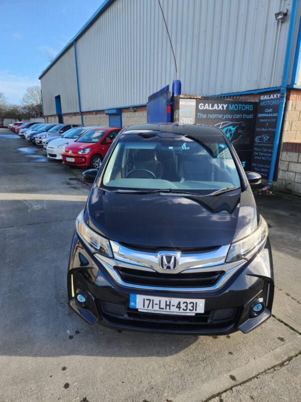 2017 HONDA FREED 1.5 AUTO LOW MILES 7 SEATER - Image 2