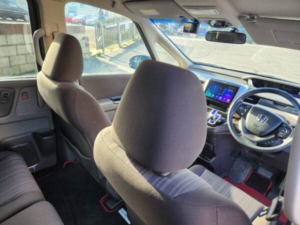 2017 HONDA FREED 1.5 AUTO LOW MILES 7 SEATER - Image 5