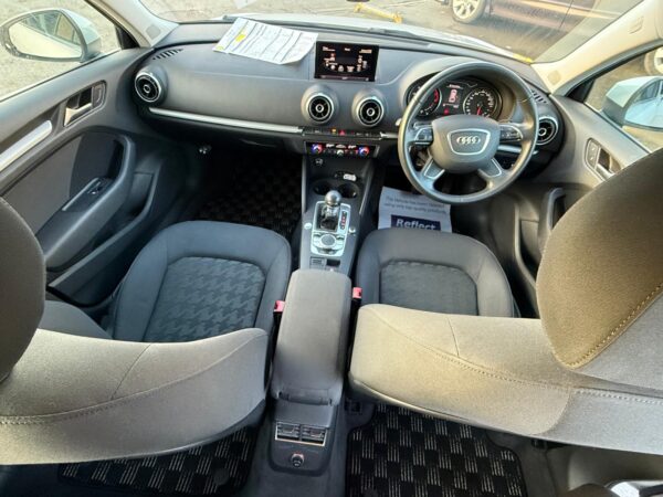 AUDI A3 AUTO TFSI 2014 1.4L - Image 6