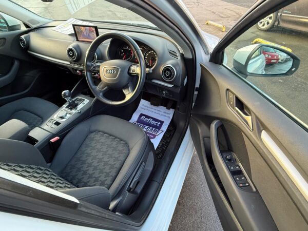 AUDI A3 AUTO TFSI 2014 1.4L - Image 7