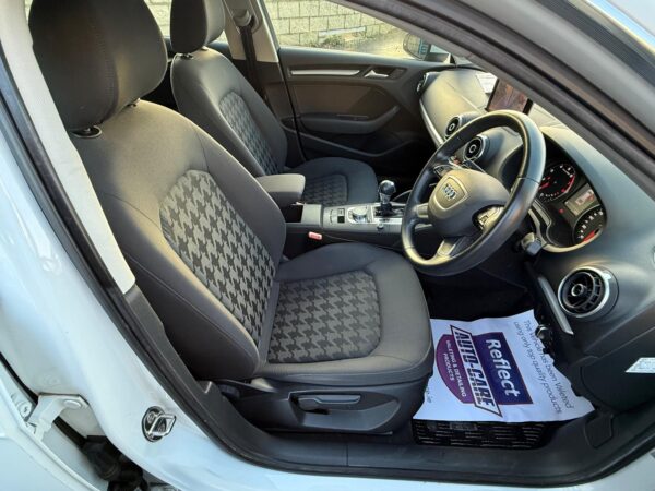 AUDI A3 AUTO TFSI 2014 1.4L - Image 8