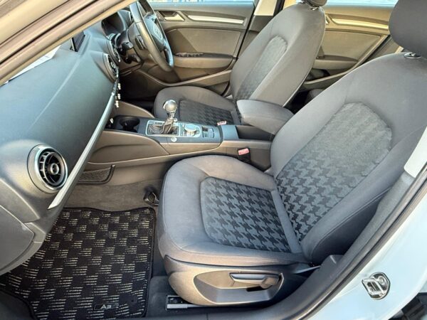 AUDI A3 AUTO TFSI 2014 1.4L - Image 17