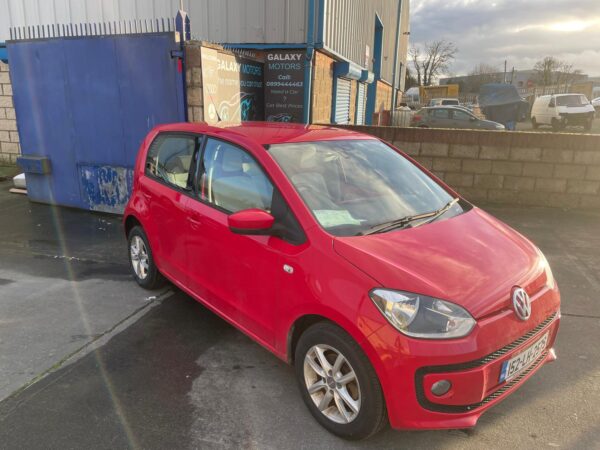 VOLKSWAGEN UP AUTO 2015 - Image 6