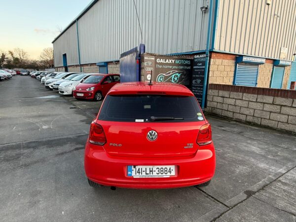 2014 VOLKSWAGEN POLO AUTO - Image 3