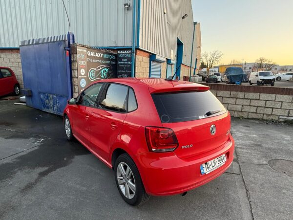 2014 VOLKSWAGEN POLO AUTO - Image 7