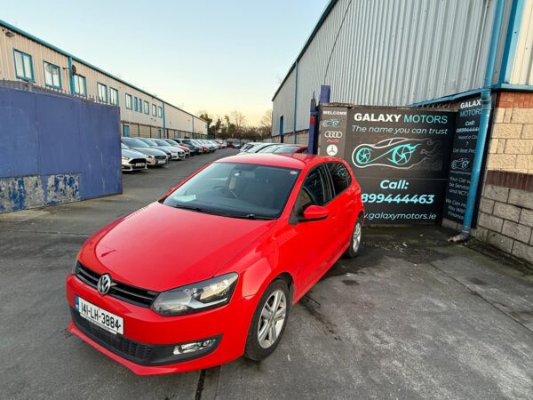 2014 VOLKSWAGEN POLO AUTO - Image 8