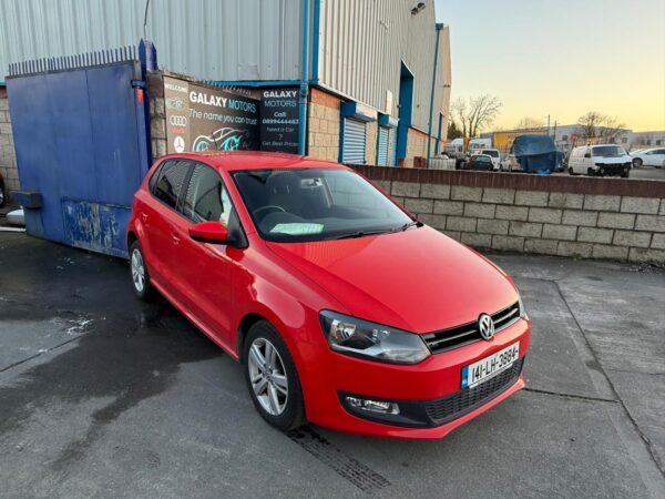 2014 VOLKSWAGEN POLO AUTO - Image 9