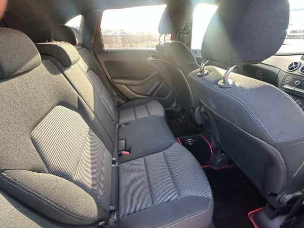 2015 Mercedes-Benz B-Class 2015  AUTO LOW MILES - Image 10