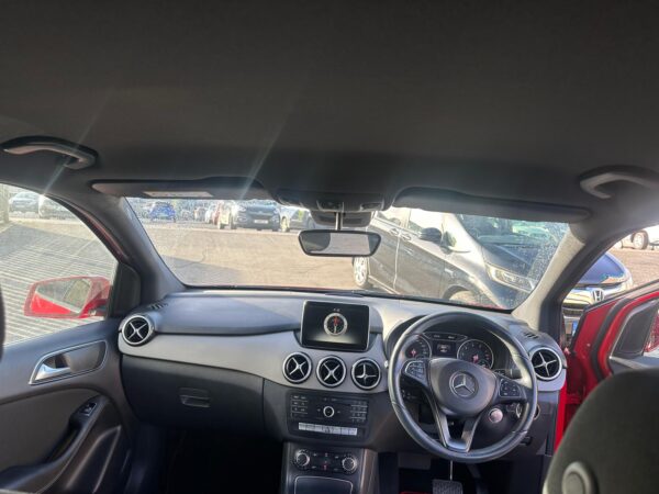 2015 Mercedes-Benz B-Class 2015  AUTO LOW MILES - Image 15