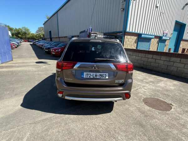 2017 Mitsubishi Outlander PHEV 2.0 4WD SUV AUTO (CATEGORY S IN UK) - Image 5