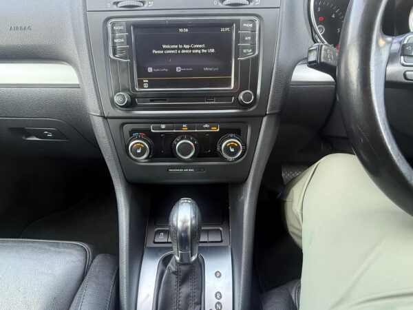 2012 VW Golf GT2.0 DSG AUTO EDITION-R  2/26 - Image 12